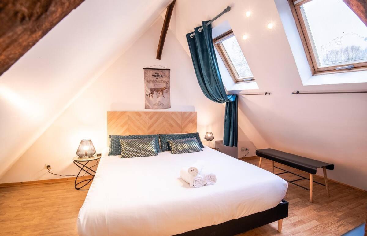 Malebranche - Maison En Hypercentre Avec Cour Amboise Extérieur photo